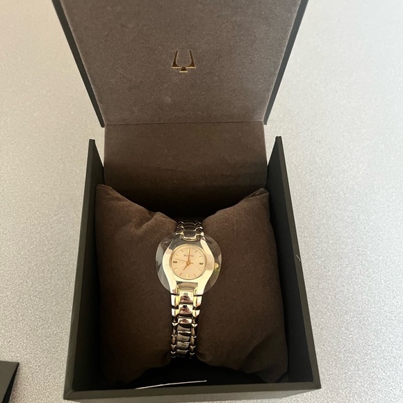 Bulova Watch - Picture 5 of 5